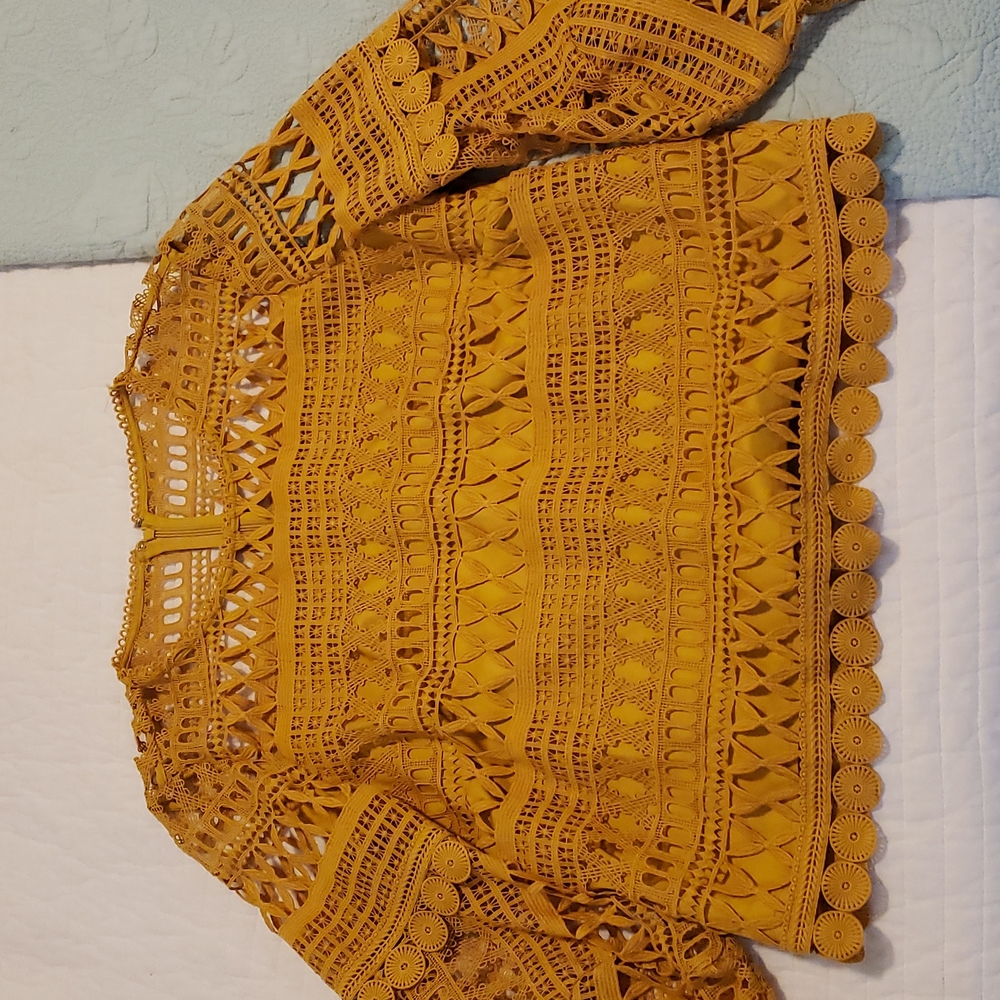 Womens gold lace long sleeve shirt